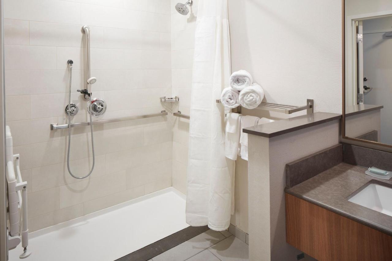 Fairfield Inn & Suites By Marriott Stony Creek Экстерьер фото